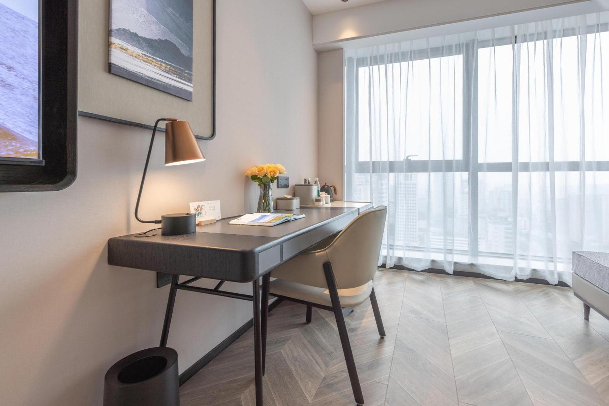Atour Hotel Wuhan Chuhe Han Street Hongshan Plaza Buitenkant foto