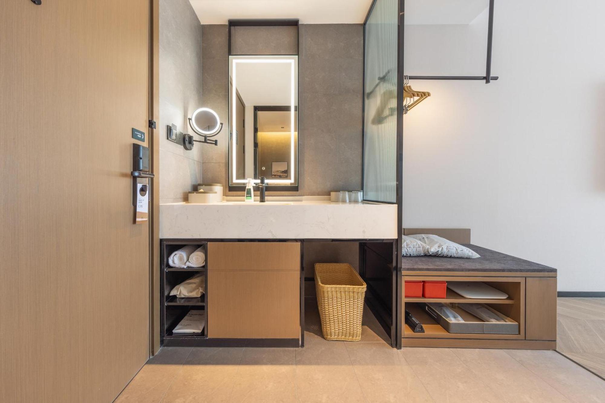 Atour Hotel Wuhan Chuhe Han Street Hongshan Plaza Buitenkant foto