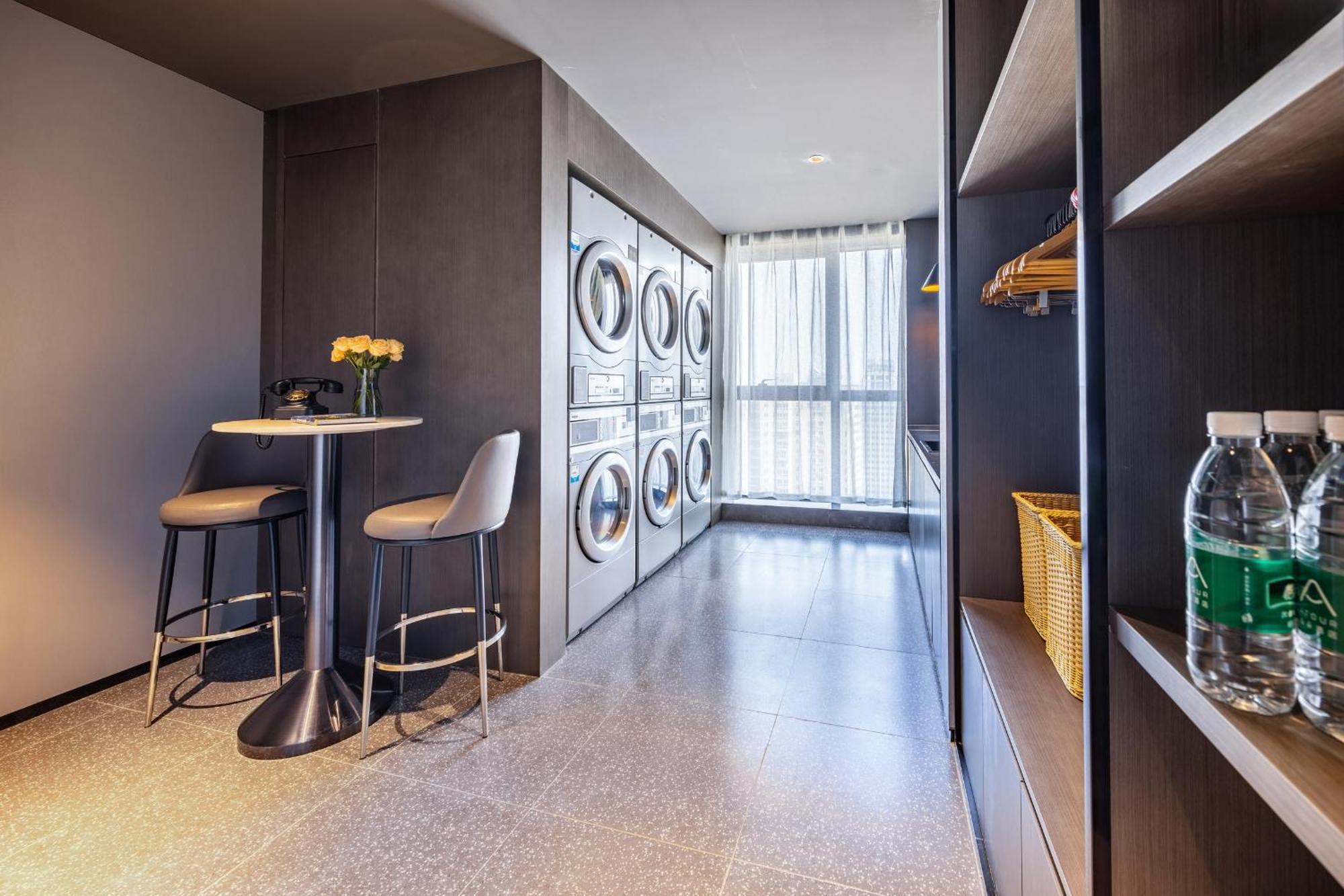 Atour Hotel Wuhan Chuhe Han Street Hongshan Plaza Buitenkant foto