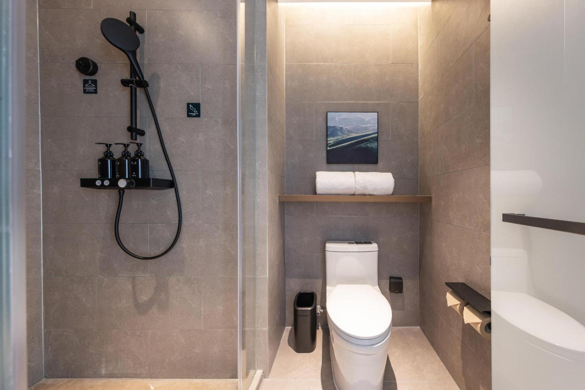 Atour Hotel Wuhan Chuhe Han Street Hongshan Plaza Buitenkant foto
